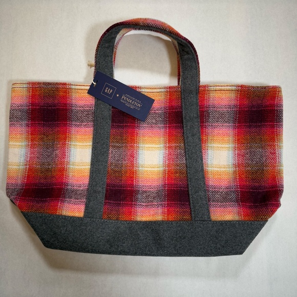 GAP X Pendleton | Plaid Small Utility Tote - Picture 4 of 9